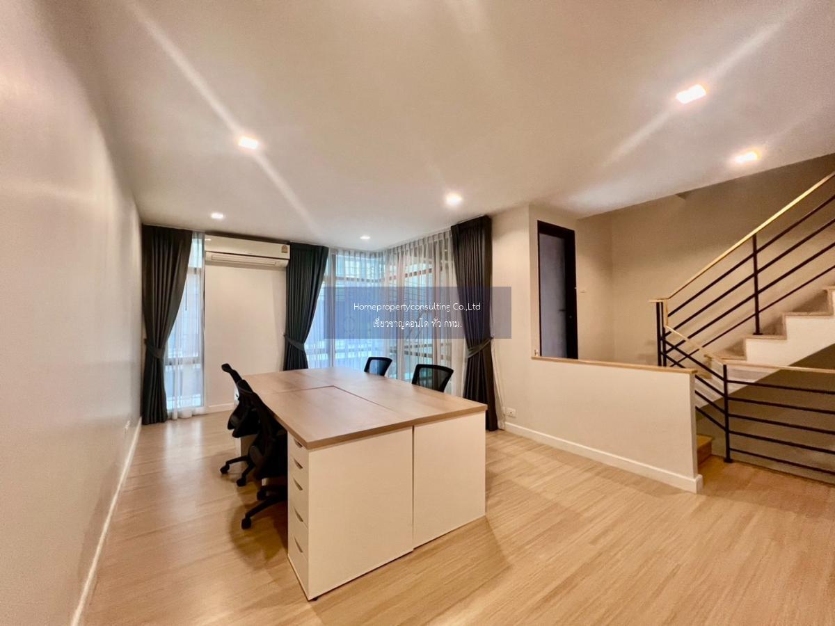 ให้เช่าทาวน์โฮม Plex บางนา เหมาะทำ office / Townhome  