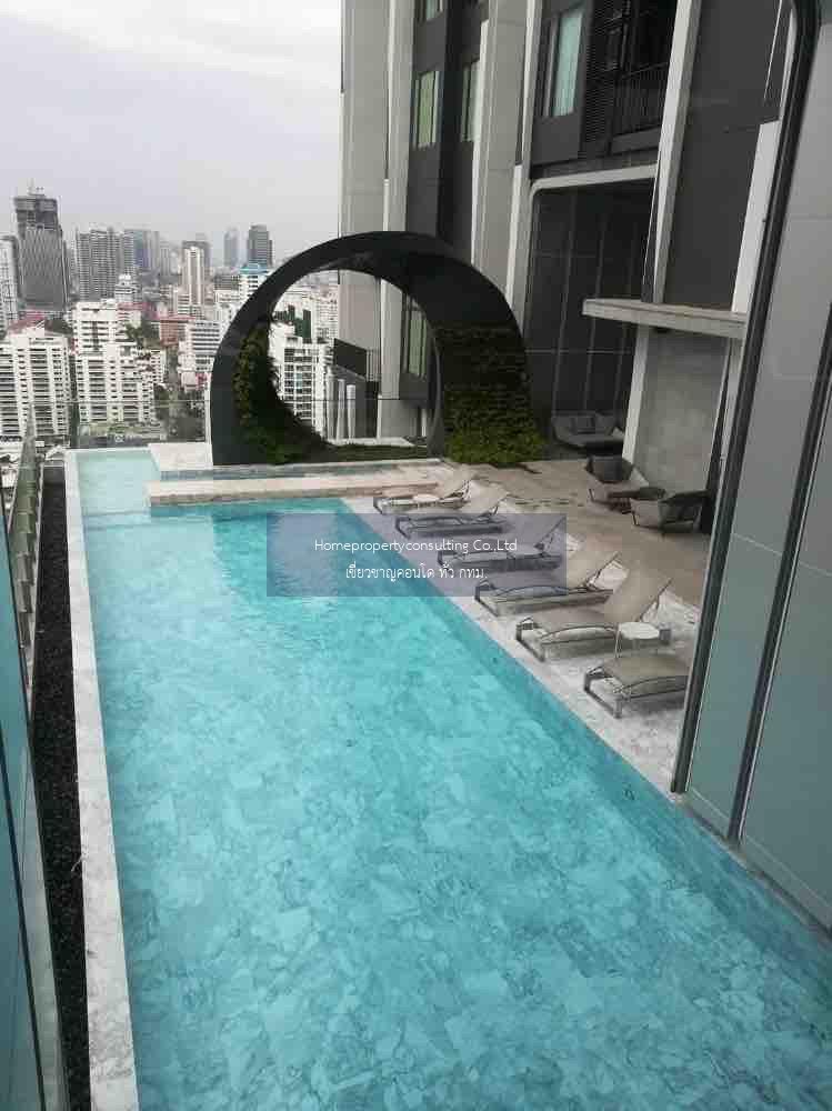 Edge Sukhumvit 23