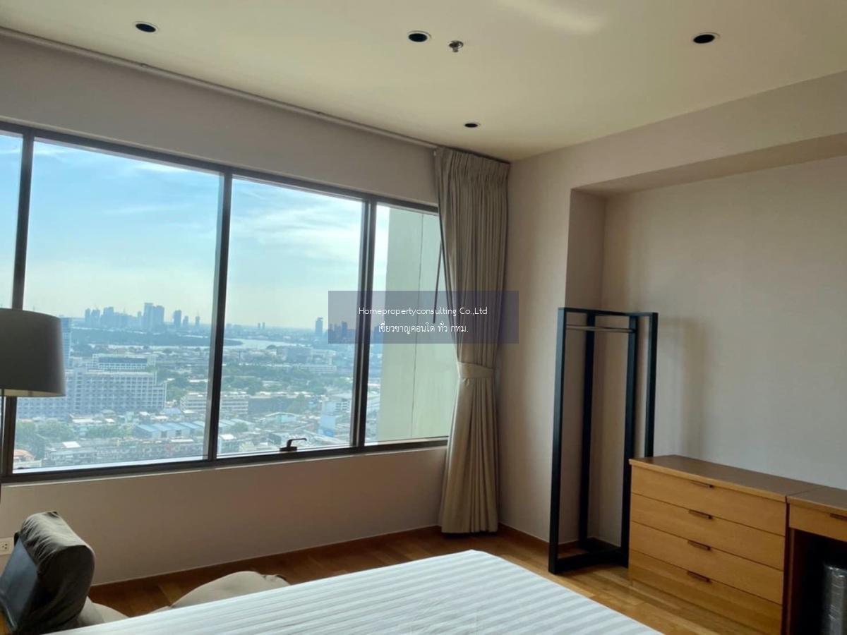 The Emporio Place Sukhumvit24 