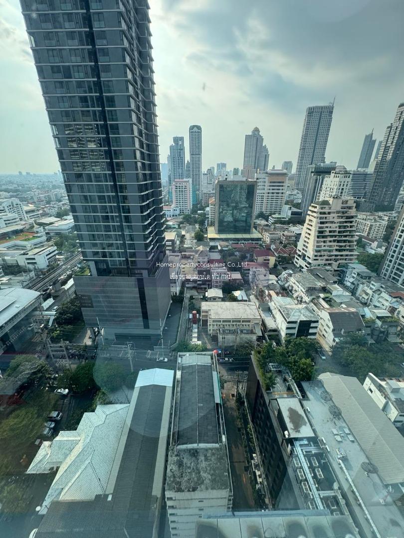 Silom Suite Sathon12 ( สีลม สวีท)