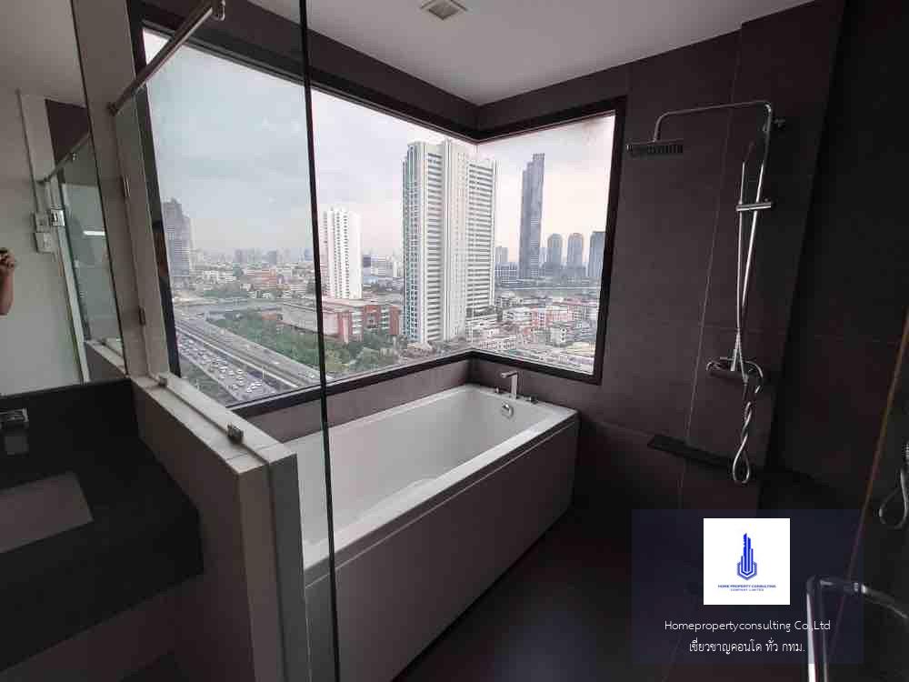 Urbano Absolute Sathon-Taksin (เออบาโน่ แอบโซลูท สาทร-ตากสิน)