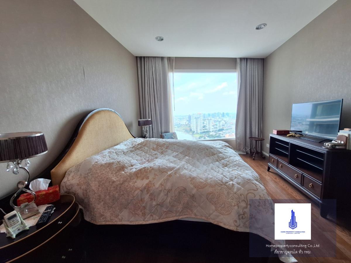 ขายคอนโด Super Luxury Menam Residences แม่น้ำ เรสซิเดนท์ วิวแม่น้ำเจ้าพระยา ชั้นสูง 34 ห่างสถานีสะพานตากสินเพียง 1.6 กม. พื้นที่ใช้สอย 139.31 ตร.ม. ขนาด 3 ห้องนอน 2 ห้องน้ำ 