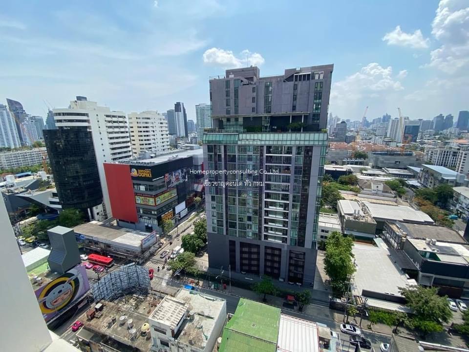 M Thonglor 10 (เอ็ม ทองหล่อ 10)