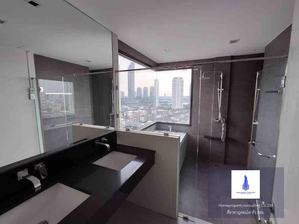 Urbano Absolute Sathon-Taksin (เออบาโน่ แอบโซลูท สาทร-ตากสิน)