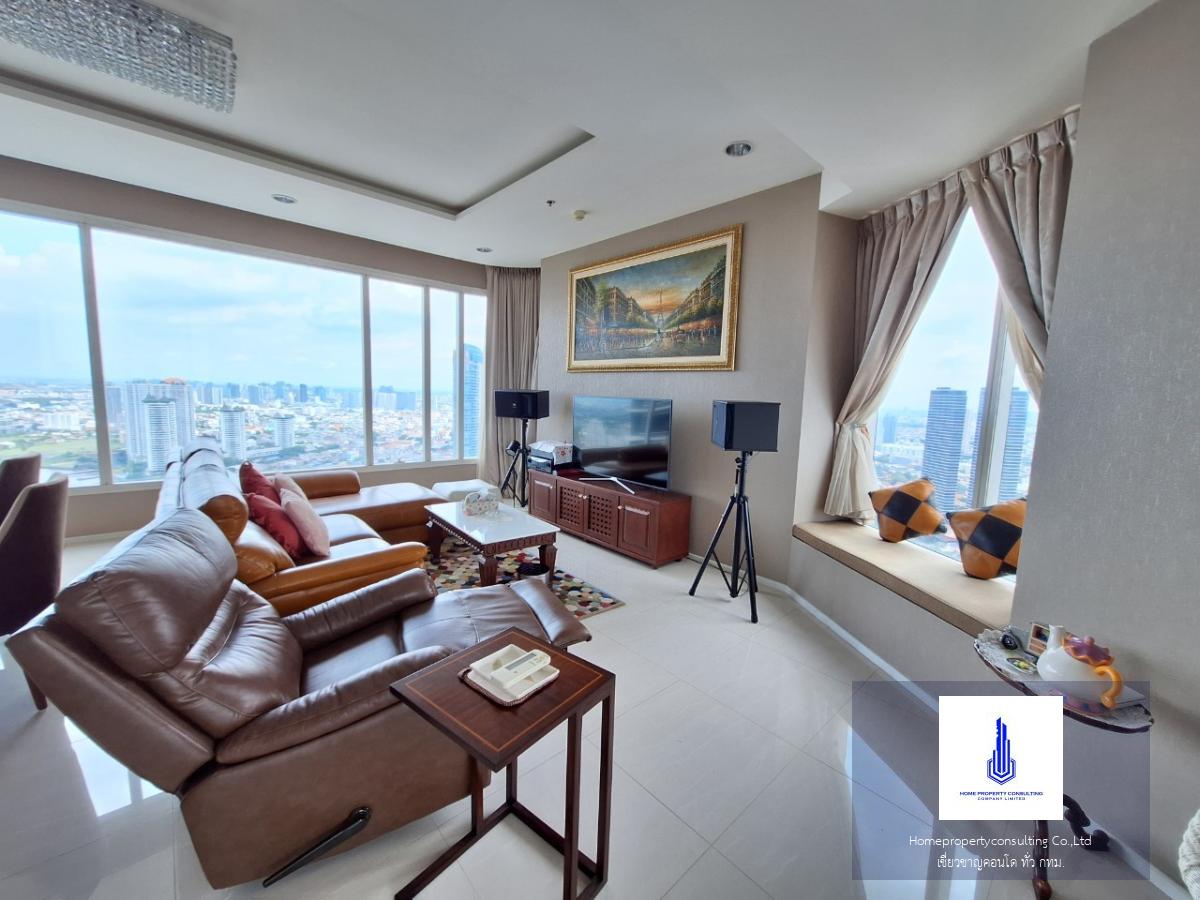 ขายคอนโด Super Luxury Menam Residences แม่น้ำ เรสซิเดนท์ วิวแม่น้ำเจ้าพระยา ชั้นสูง 34 ห่างสถานีสะพานตากสินเพียง 1.6 กม. พื้นที่ใช้สอย 139.31 ตร.ม. ขนาด 3 ห้องนอน 2 ห้องน้ำ 