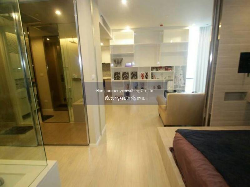 The Room Sukhumvit 21 ( เดอะ รูม สุขุมวิท 21)