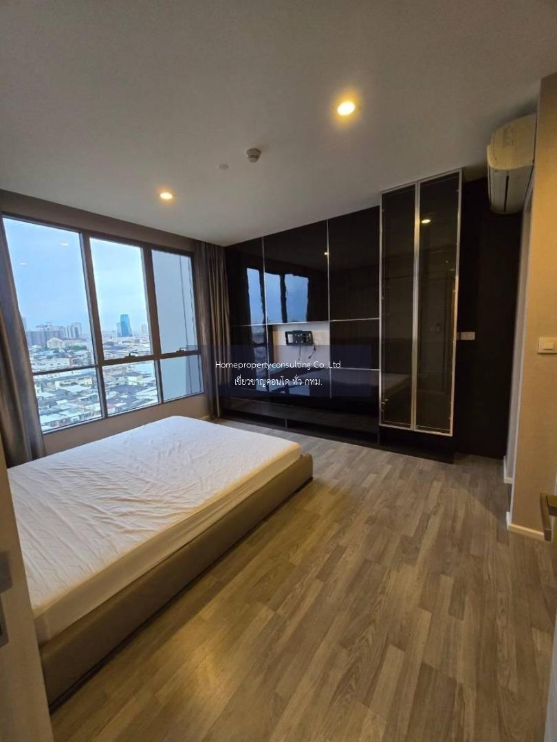 The Room Sathorn - St.Louis (เดอะ รูม สาทร - เซนหลุยส์)