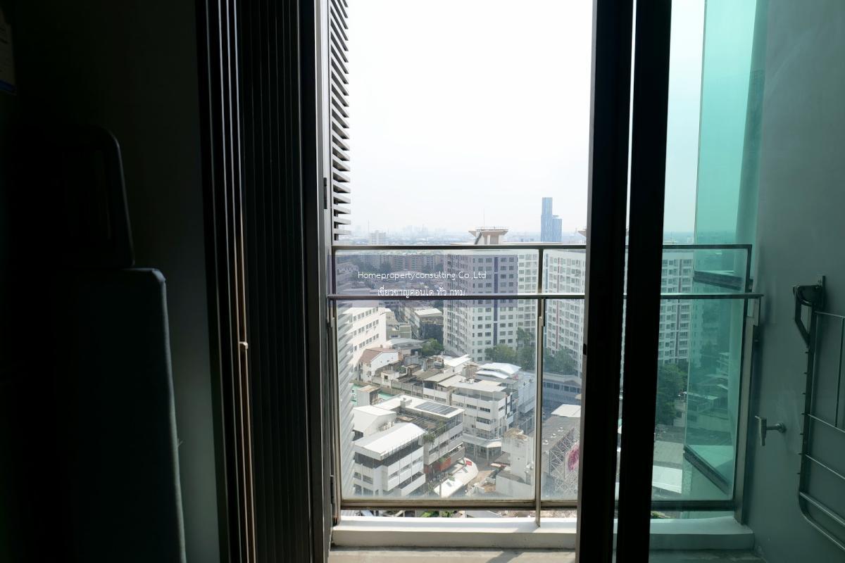 The Room Sukhumvit 69 (เดอะ รูม สุขุมวิท 69)