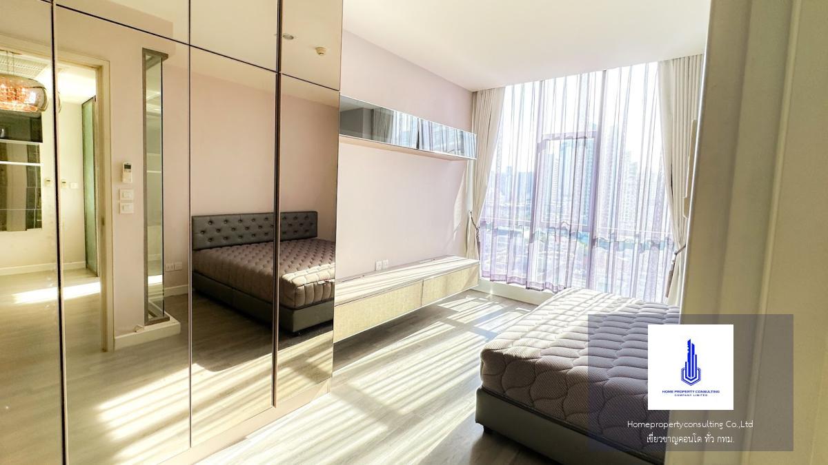 The room Sathorn - TanonPun  (เดอะรูม สาทร - ถนนปั้น)