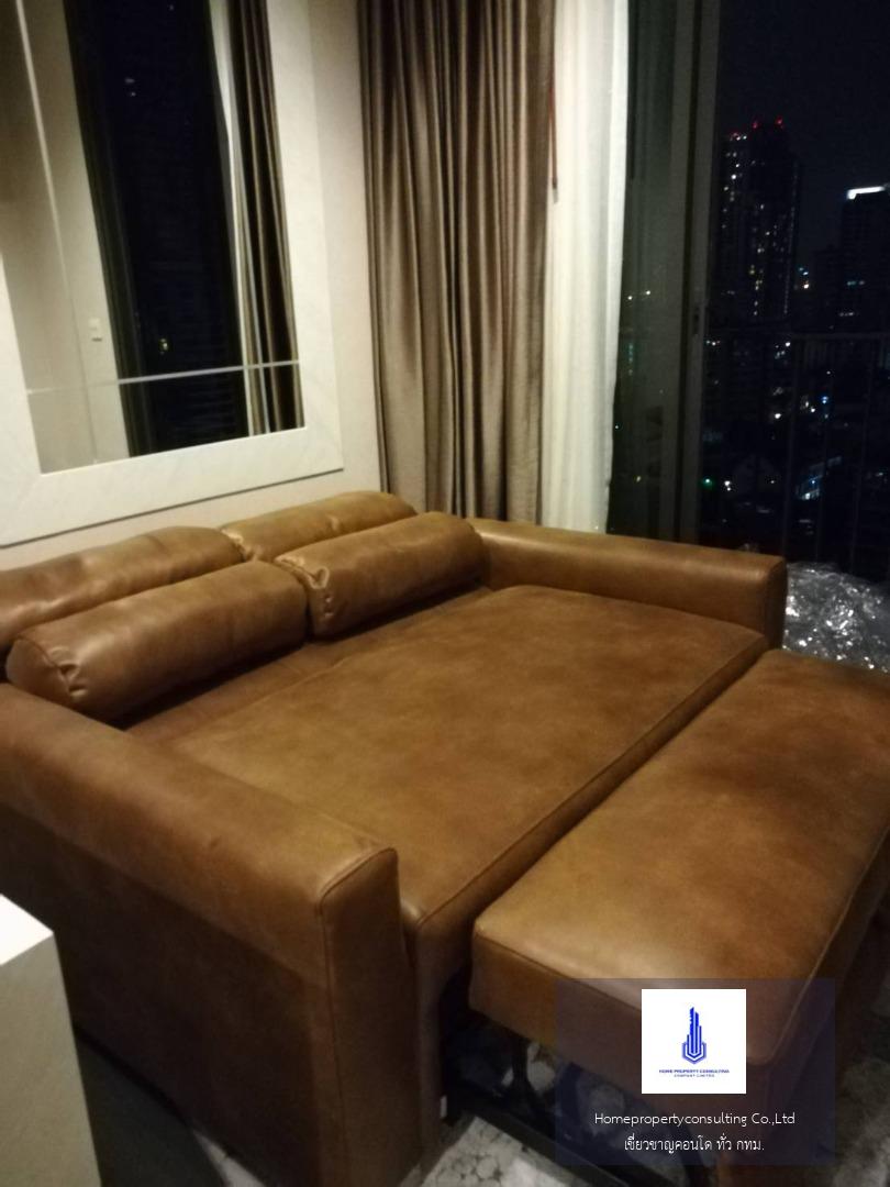 Edge Sukhumvit 23 (เอดจ์ สุขุมวิท 23)