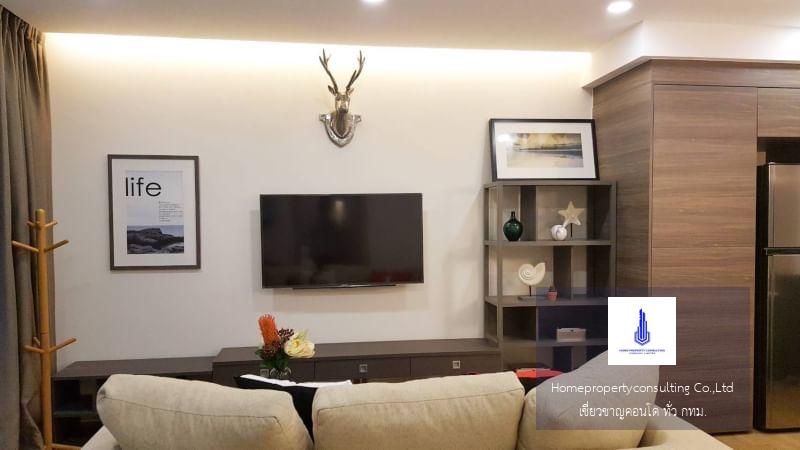 Klass Condo Langsuan (คลาส หลังสวน)