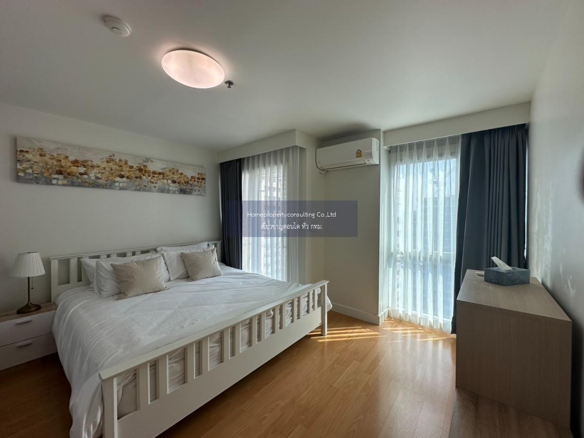 Silom Suite Sathon12 ( สีลม สวีท)