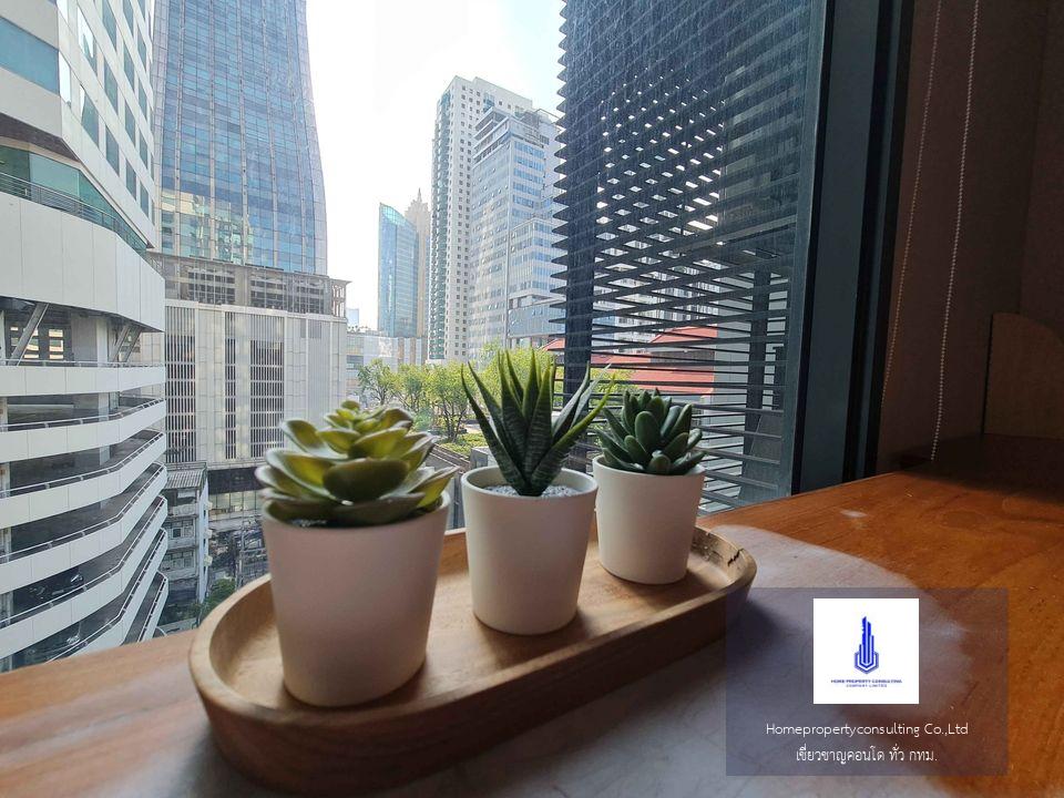 Edge Sukhumvit 23 (เอดจ์ สุขุมวิท 23)