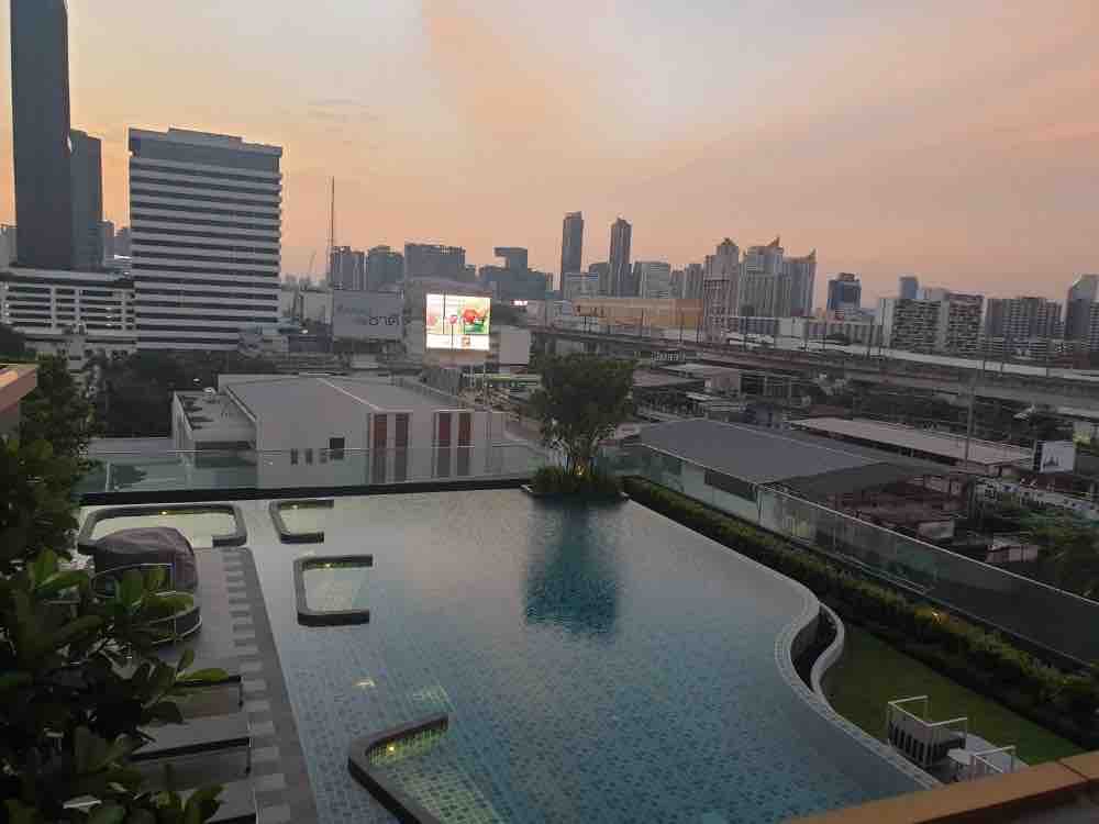 THE BASE Phetchaburi – Thonglor