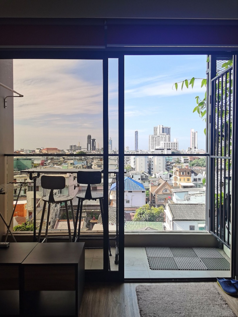 Blossom Condo @ Sathorn - Charoenrat (บลอสซั่ม คอนโด สาทร-เจริญราษฎร์)