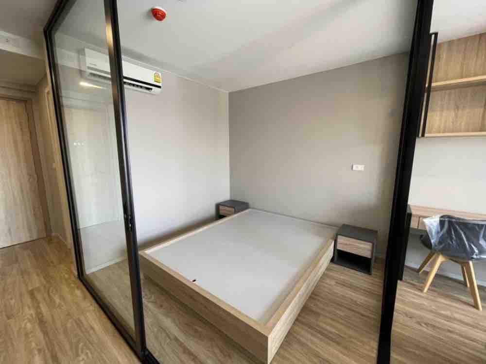 Blossom Condo @ Sathorn - Charoenrat (บลอสซั่ม คอนโด สาทร-เจริญราษฎร์)