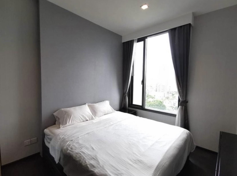 Edge Sukhumvit 23