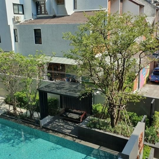 Na Vara Residence (ณ วรา เรสซิเดนซ์)