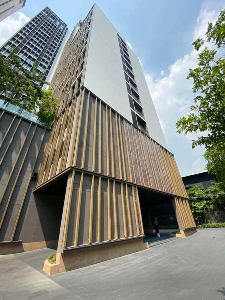 Noble Around Sukhumvit 33 (โนเบิล อราวน์ สุขุมวิท 33)