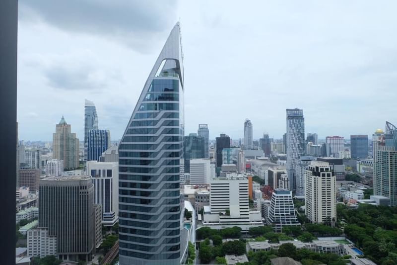 Noble Ploenchit (โนเบิล เพลินจิต)