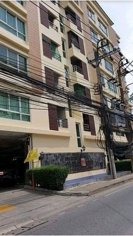 Chateau In Town Phahonyothin 32 (ชาโตว์ อิน ทาวน์ พหลโยธิน 32)