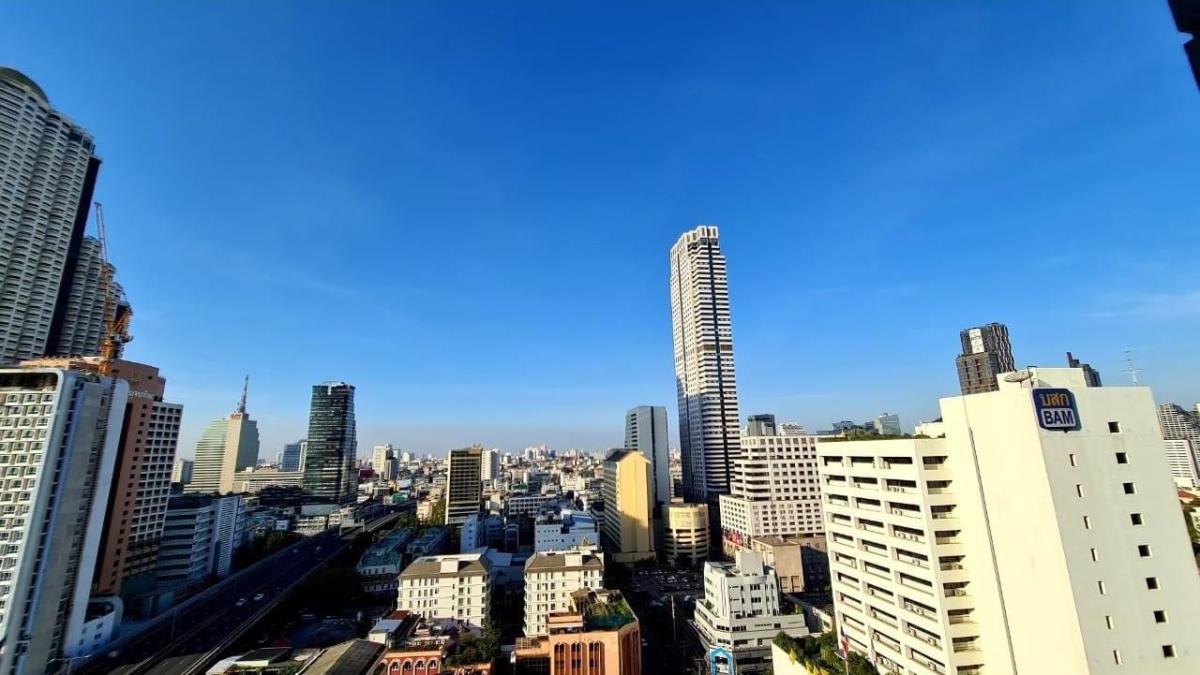 Noble Revo Silom (โนเบิล รีโว สีลม)