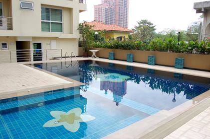 Serene Place Sukhumvit 24 (เซเรเน่ เพลส สุขุมวิท 24)