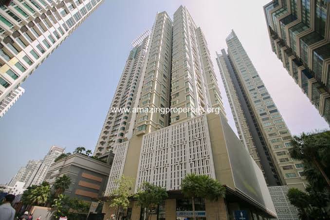 The Emporio Place Sukhumvit24 (ดิ เอ็มโพริโอเพลส สุขุมวิท24)