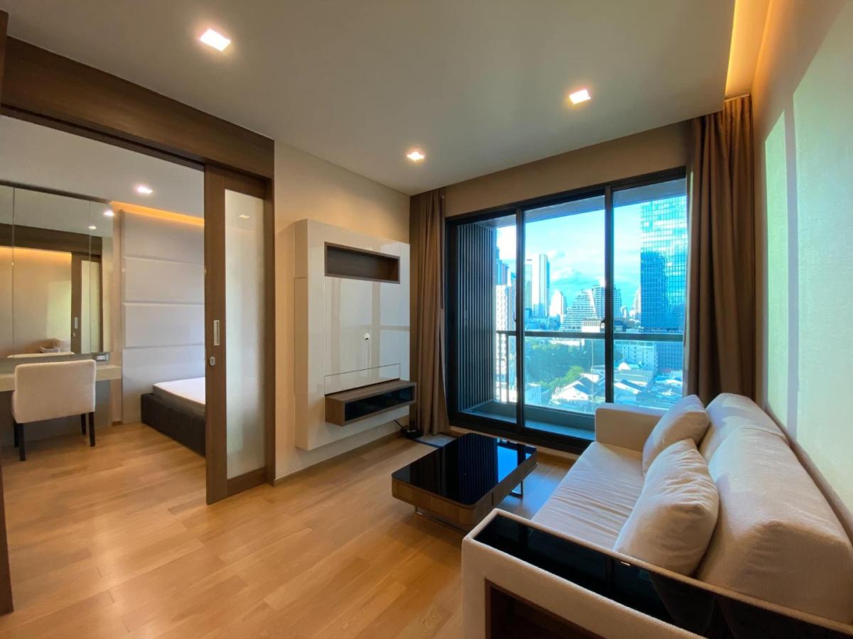 The Address Sathorn (ดิ แอดเดรส สาทร)