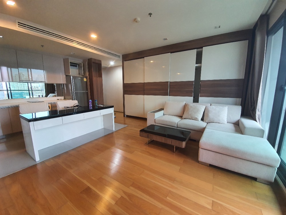 The Address Sathorn (ดิ แอดเดรส สาทร)