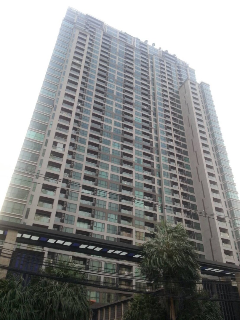 The Address Sathorn (ดิ แอดเดรส สาทร)