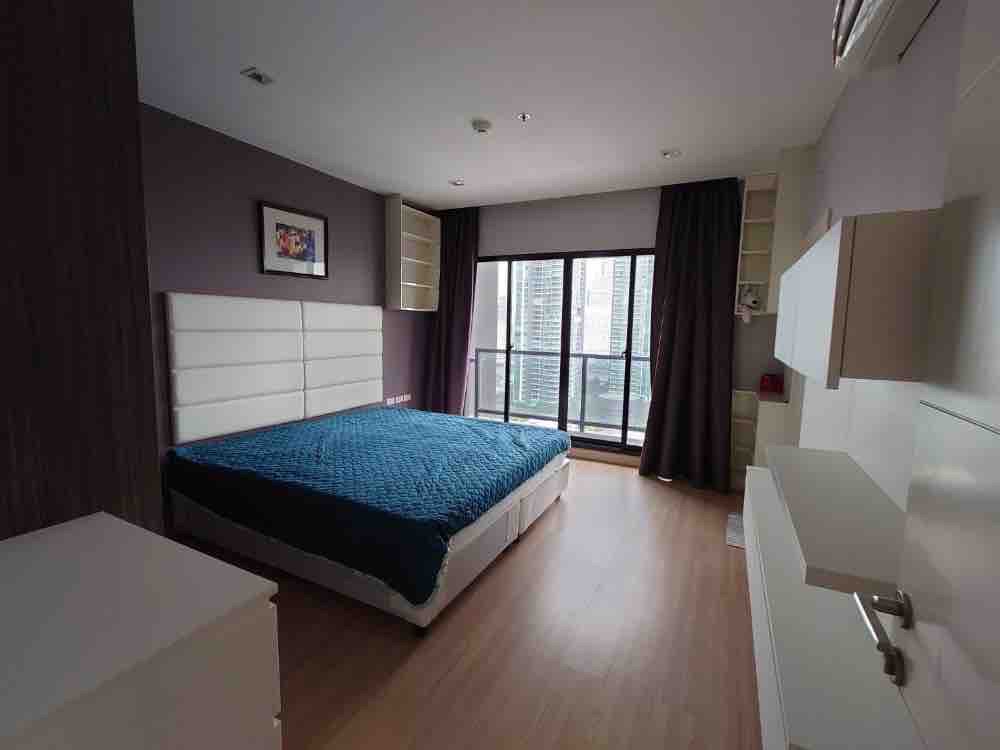 Urbano Absolute Sathon-Taksin (เออบาโน่ แอบโซลูท สาทร-ตากสิน)