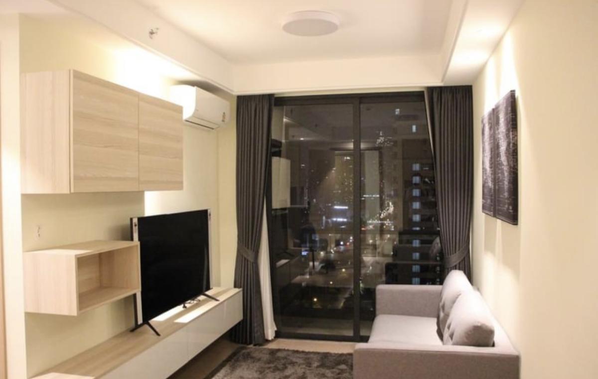 Regal Condo (รีเกิล คอนโด)