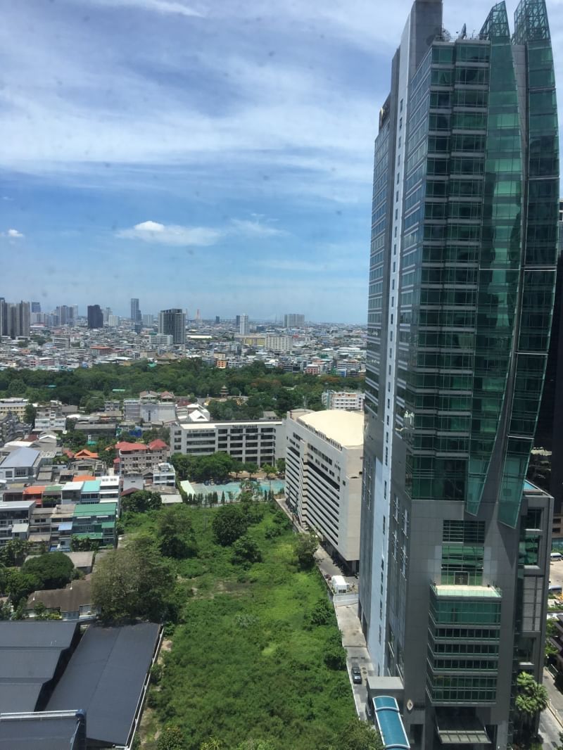 The Diplomat Sathorn (เดอะ ดิโพลแมท สาทร)