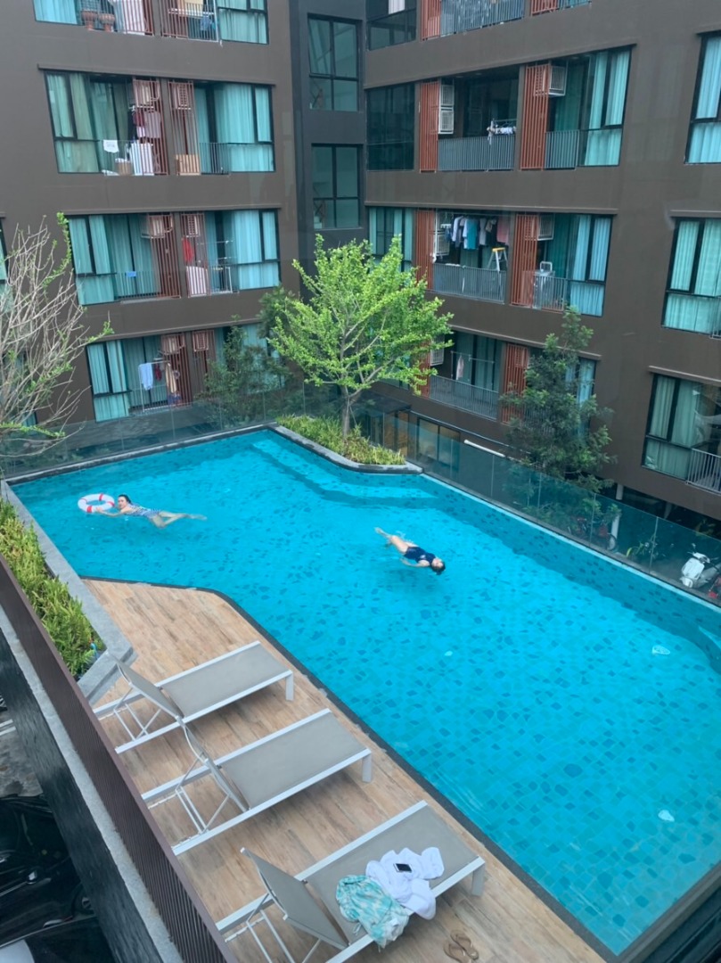 Brown Condo Ratchada 32 (บราวน์ คอนโด รัชดา 32)