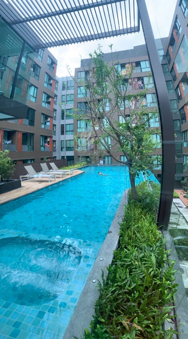 Brown Condo Ratchada 32 (บราวน์ คอนโด รัชดา 32)