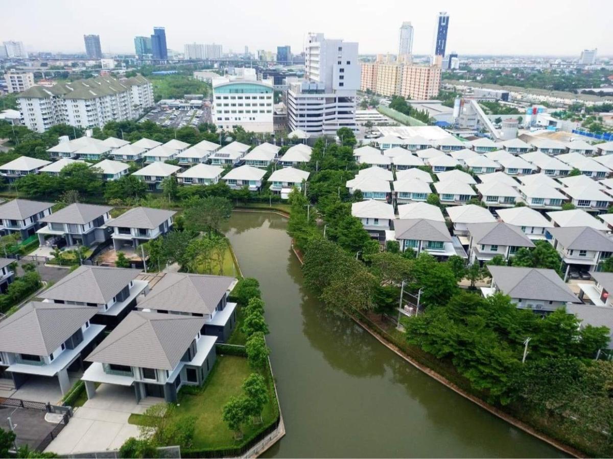 The Parkland Srinakarin Lakeside (เดอะ พาร์คแลนด์ ศรีนครินทร์ เลคไซด์)