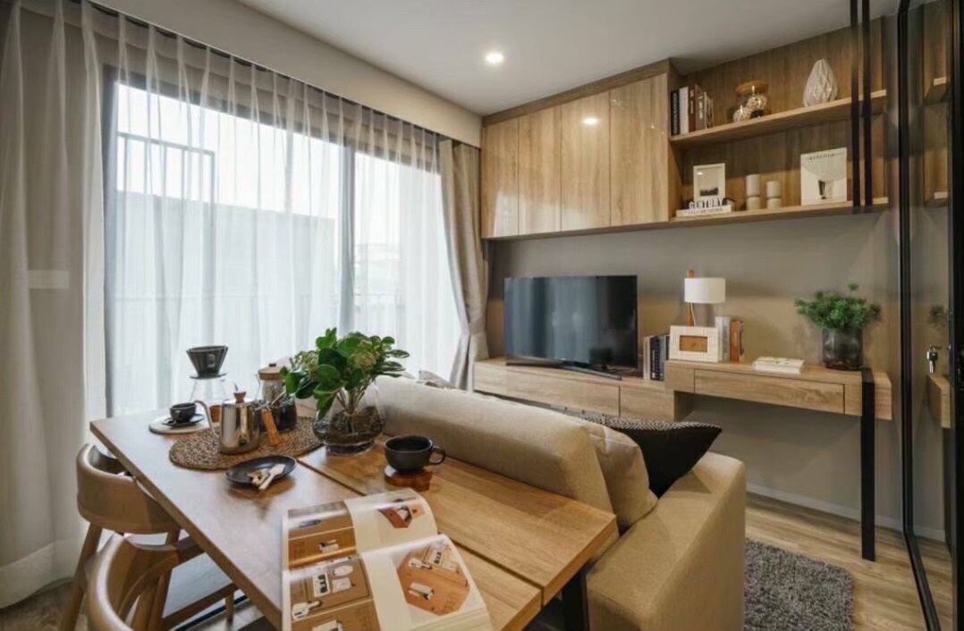 Blossom Condo @ Sathorn - Charoenrat (บลอสซั่ม คอนโด สาทร-เจริญราษฎร์)