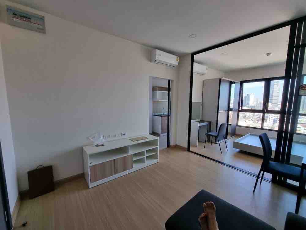 Supalai Loft Prajadhipok - Wongwian Yai (ศุภาลัย ลอฟท์ ประชาธิปก-วงเวียนใหญ่)