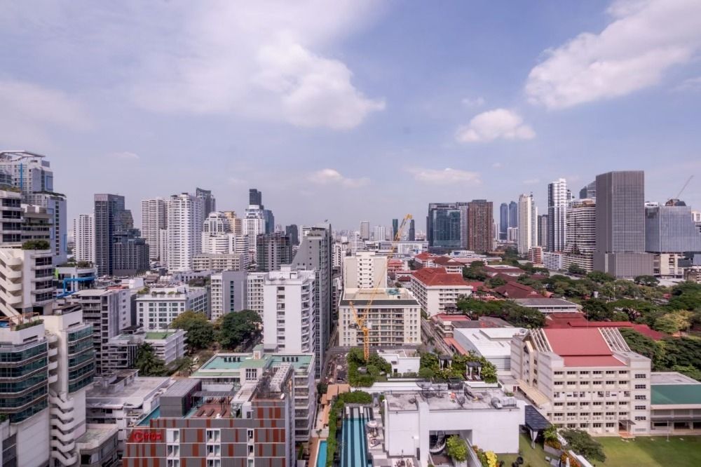 15 Sukhumvit Residences (15 สุขุมวิท เรสซิเด็นท์)