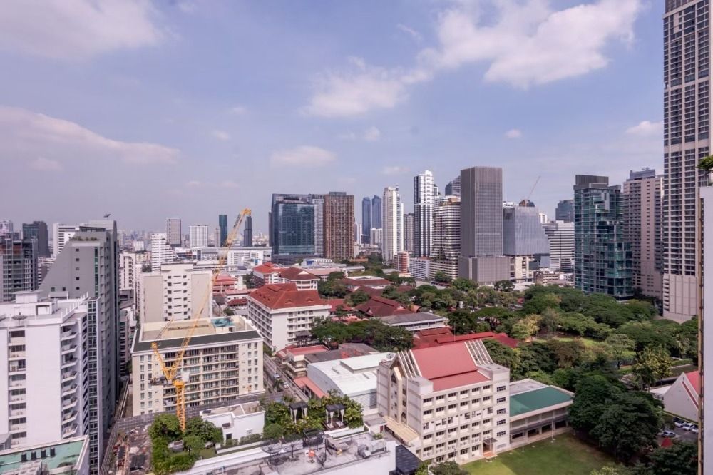 15 Sukhumvit Residences (15 สุขุมวิท เรสซิเด็นท์)