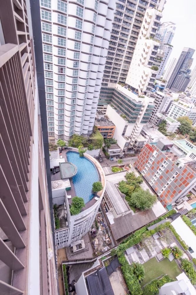 15 Sukhumvit Residences (15 สุขุมวิท เรสซิเด็นท์)