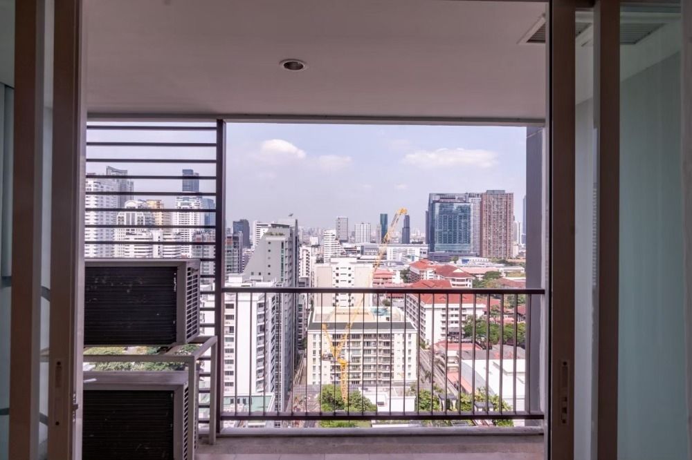 15 Sukhumvit Residences (15 สุขุมวิท เรสซิเด็นท์)