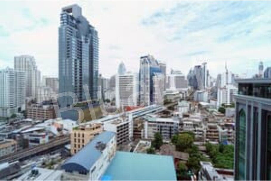 Hyde Sukhumvit 13 (ไฮด์ สุขุมวิท 13)