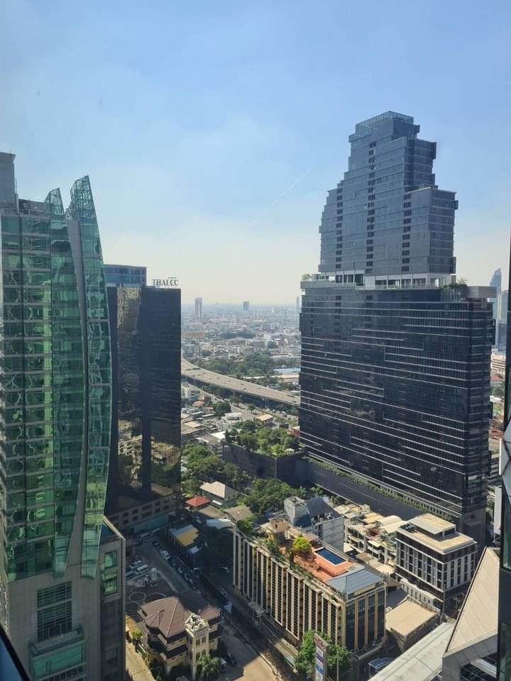 The Diplomat Sathorn (เดอะ ดิโพลแมท สาทร)