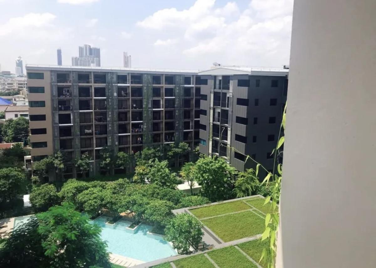 Blossom Condo @ Sathorn - Charoenrat (บลอสซั่ม คอนโด สาทร-เจริญราษฎร์)