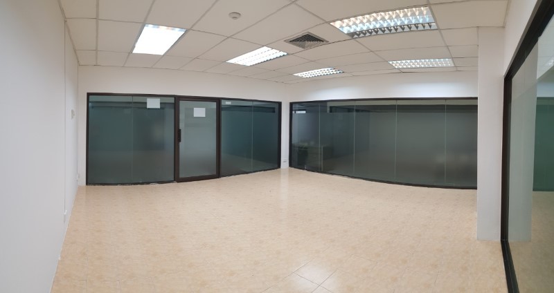 Office for rent, Sukhumvit Soi 4