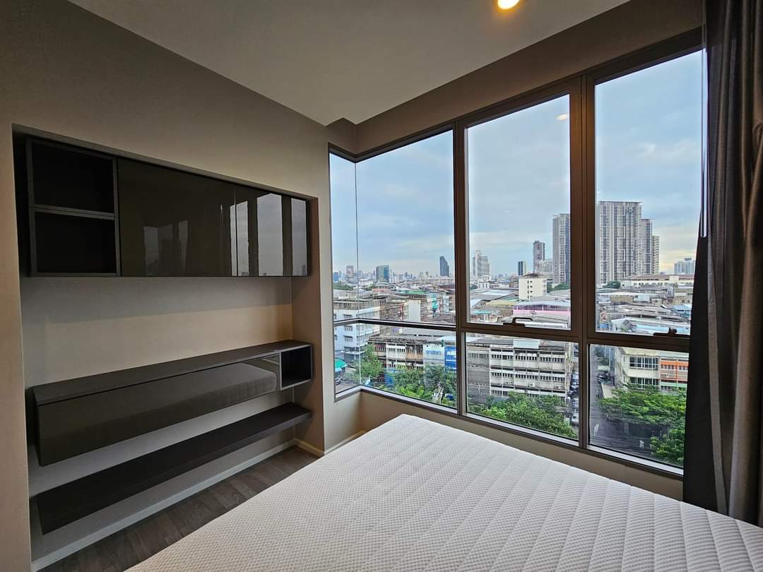 THE ROOM SATHORN - St.Louis (เดอะ รูม สาทร - เซนหลุยส์)