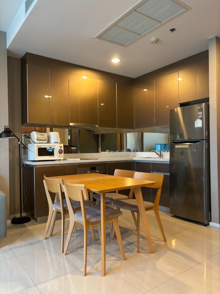 แม่น้ำ เรสซิเดนท์ (Menam Residences)