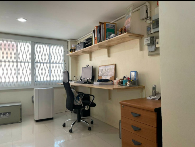 Home Office ซ.ลาซาล58/บางนา 